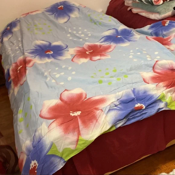 Draps - Picture 2 of 2